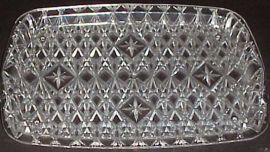 DIAMOND CUT-GLASS PATTERN-CLEAR PLASTIC SERVING TRAY