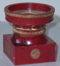 RED HOLIDAY CANDLE STAND HOLDER