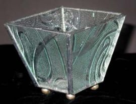 CLEAR RIBBON GLASS POT-SQUARE