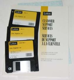 LOTUS ORGANIZER 2.0 - 30-DAY CUSTOMER SUPPORT SERVICES-3 DISKS