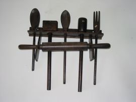 DARK WOOD KITCHEN ACCESSORY SET WITH WALL MOUNT HOLDER