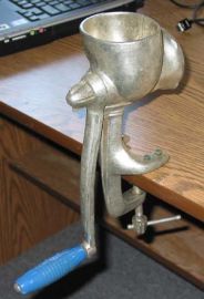 MAID OF HONOR HOUSEHOLD FOOD GRINDER