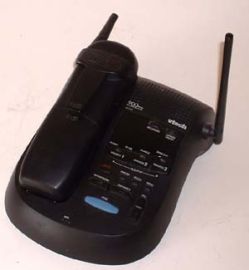 VTECH CORDLESS 900MHz PHONE/ANSWERING MACHINE