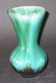 GREEN CERAMIC VASE