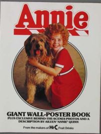 ANNIE - GIANT WALL-POSTER BOOK