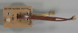 UHF-VHF FM SIGNAL SPLITTER