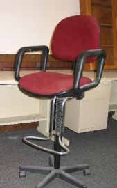 Hi-Rise office chair with armrests